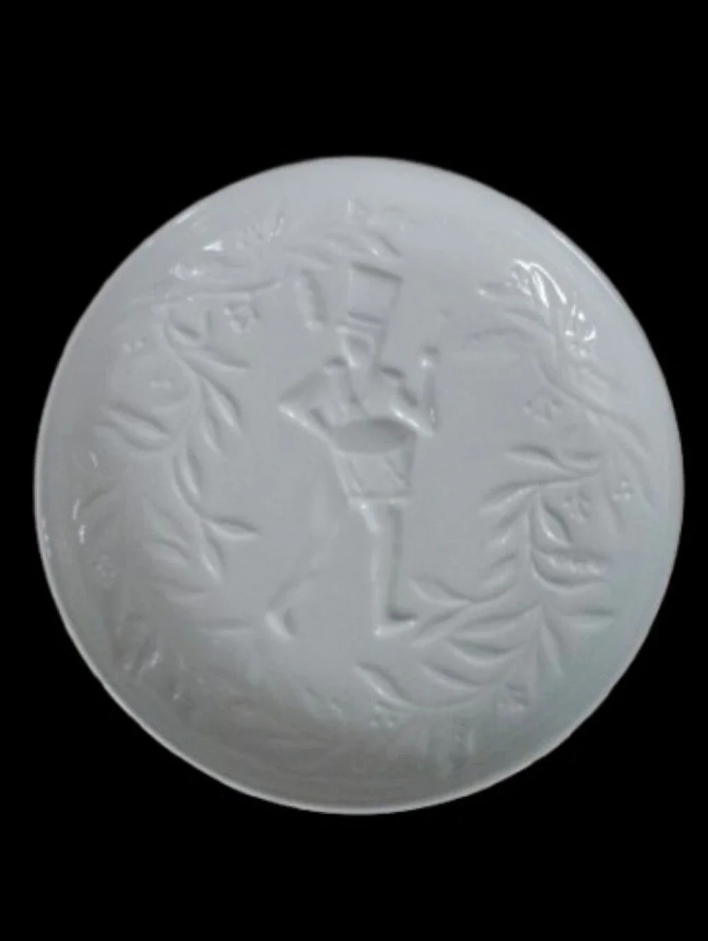 NWOT WEST ELM Twelve Days of Christmas Appetizer Plates Raised Design Set Of 6